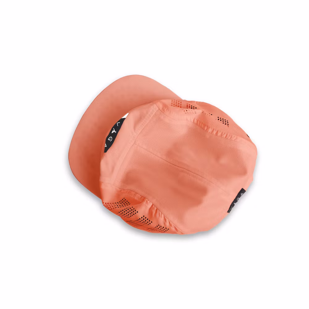 Våga Feather Racing Cap - Peach/Navy Blue