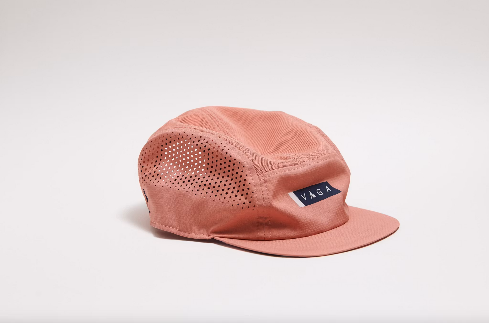 Våga Feather Racing Cap - Peach/Navy Blue