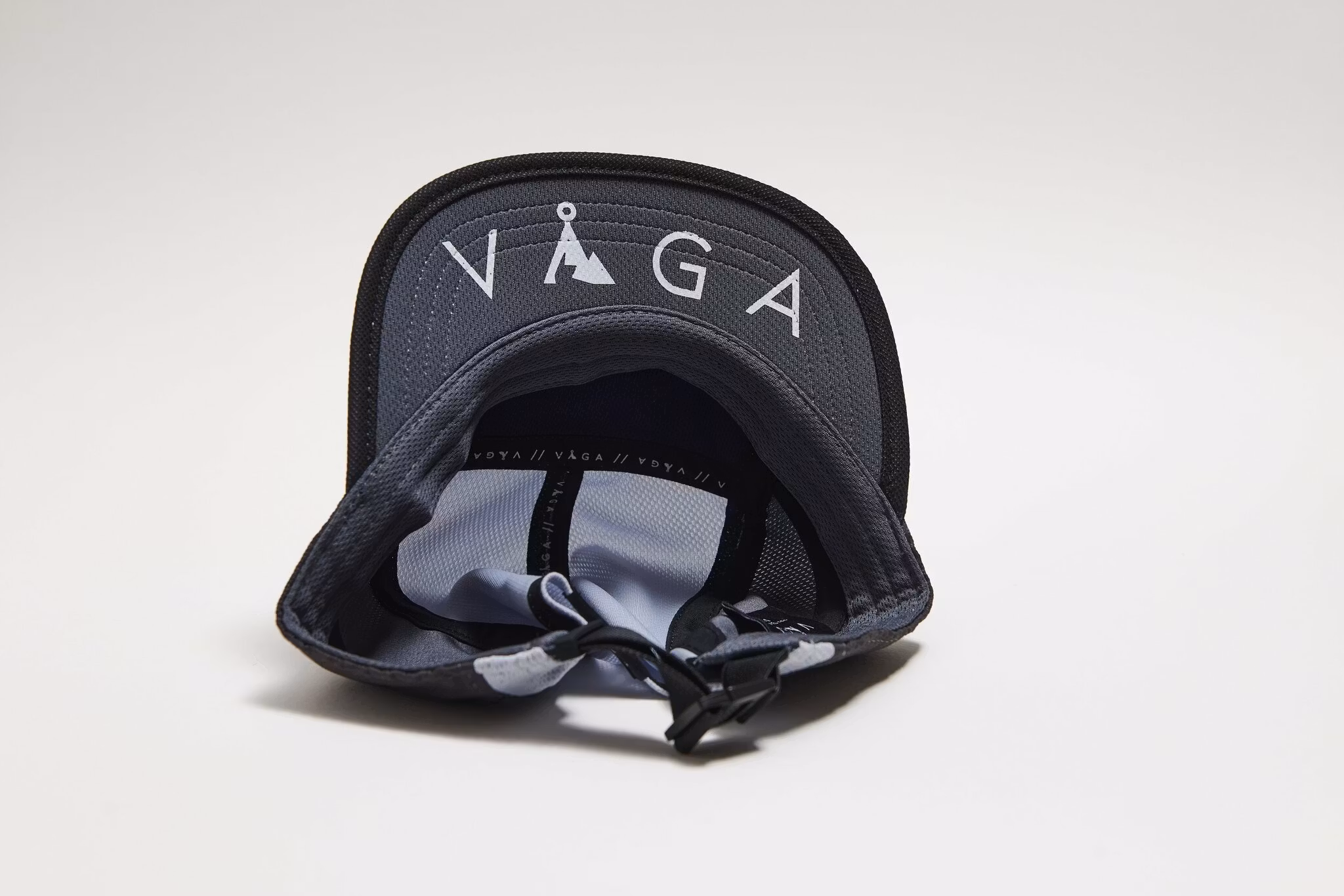 Våga Club Cap - Light Grey/Black/Charcoal