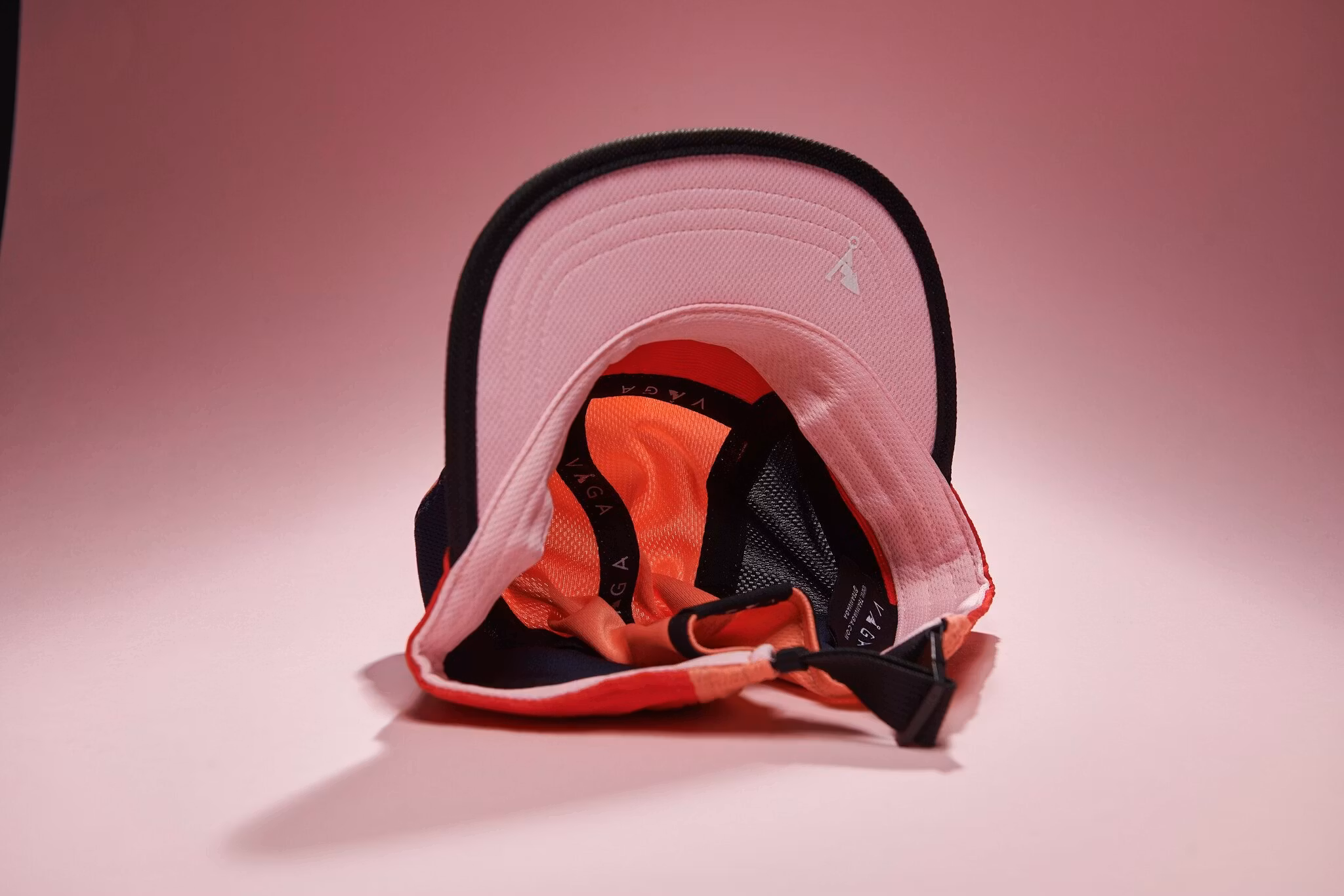 Våga Club Cap - Red/Poster Pink/Peach