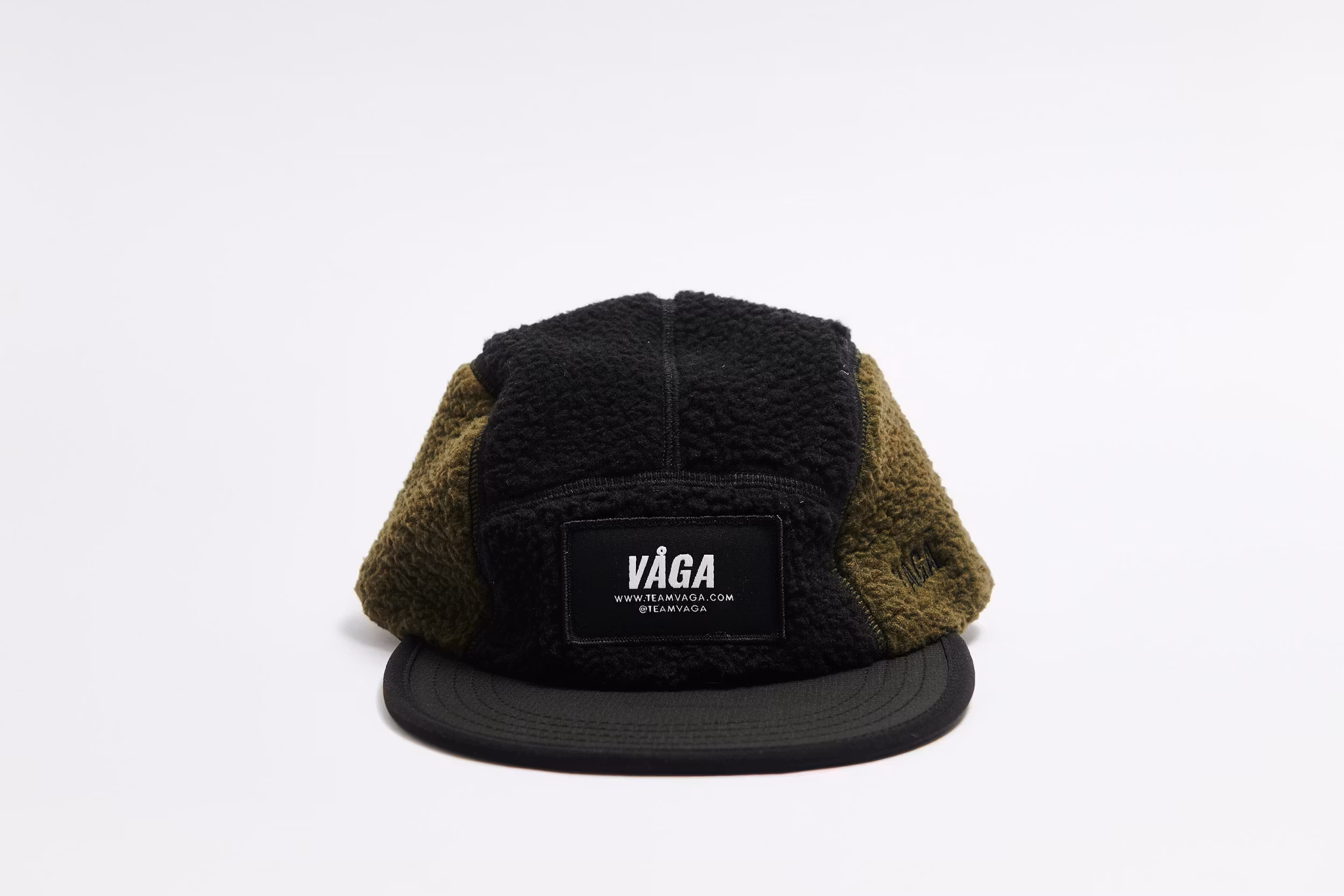 Våga Teddy Fleece Cap - Black/Utility Green