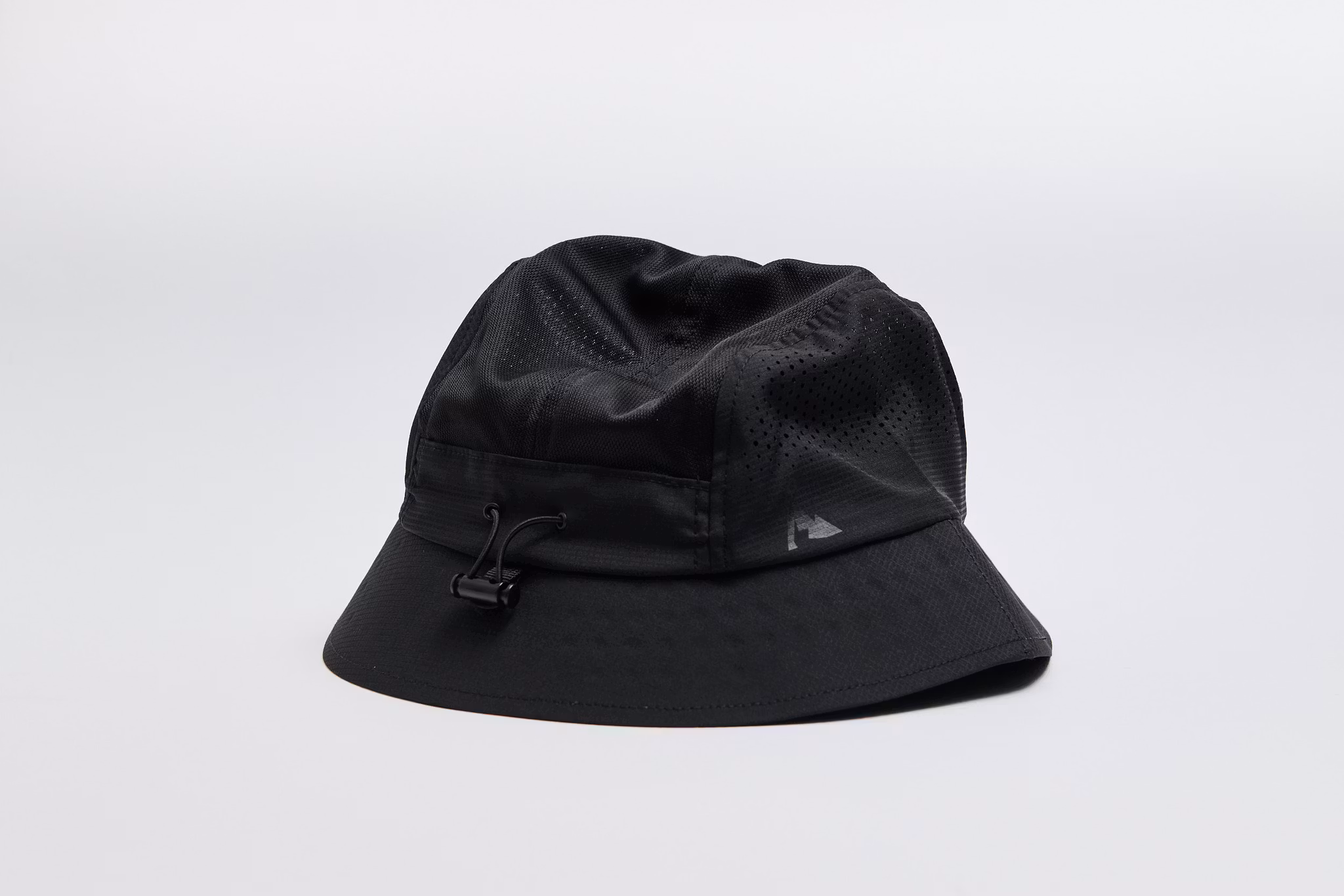 Våga Feather Bucket Hat - Storm Black