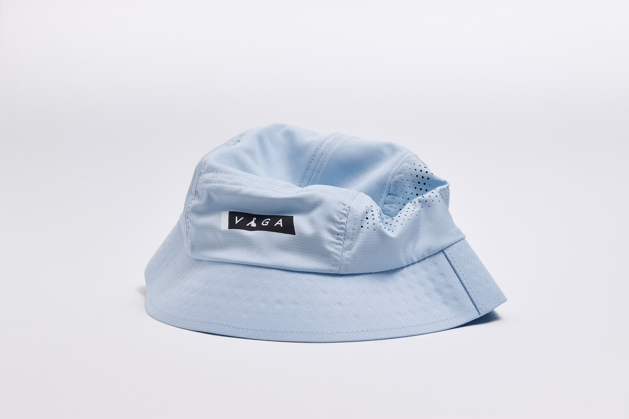 Våga Feather Bucket Hat - Pastel Blue/Black