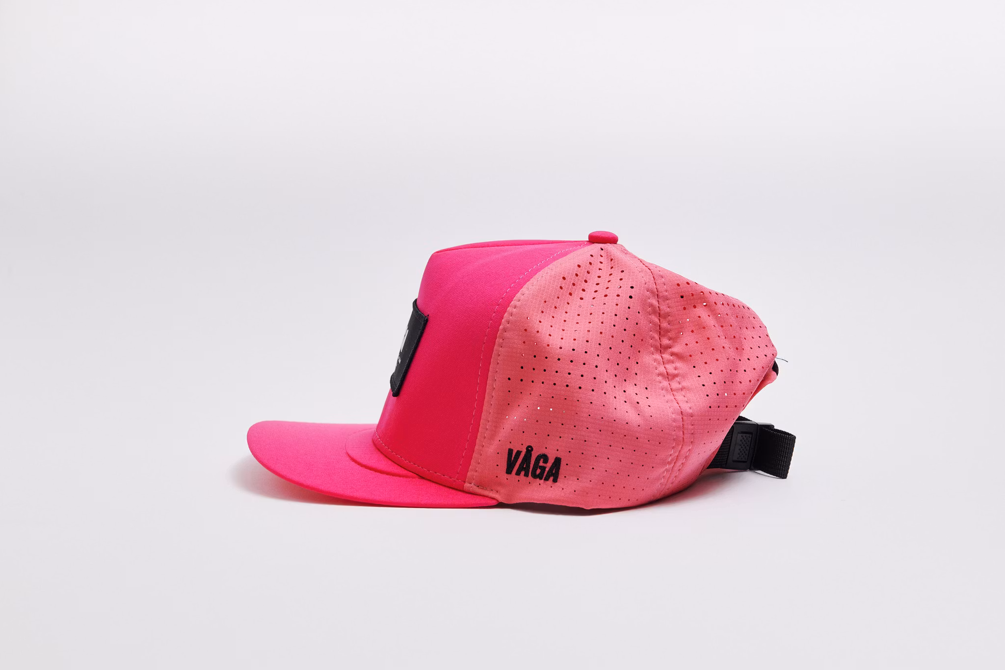Våga Trucker Cap - Neon Pink/Navy Blue