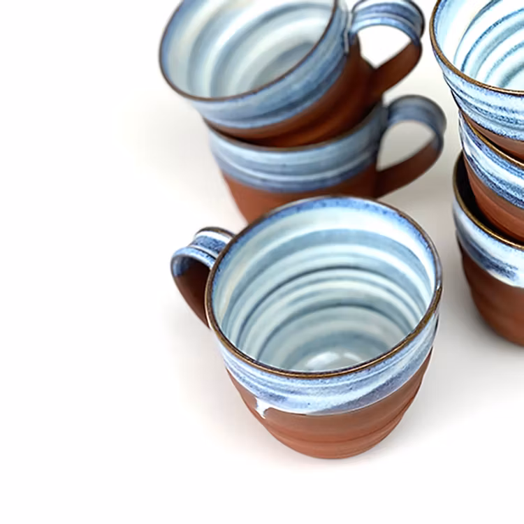 Handdrejad mugg från www.hembrant.se. Köp i butik eller online! Tillverkad i Varberg.