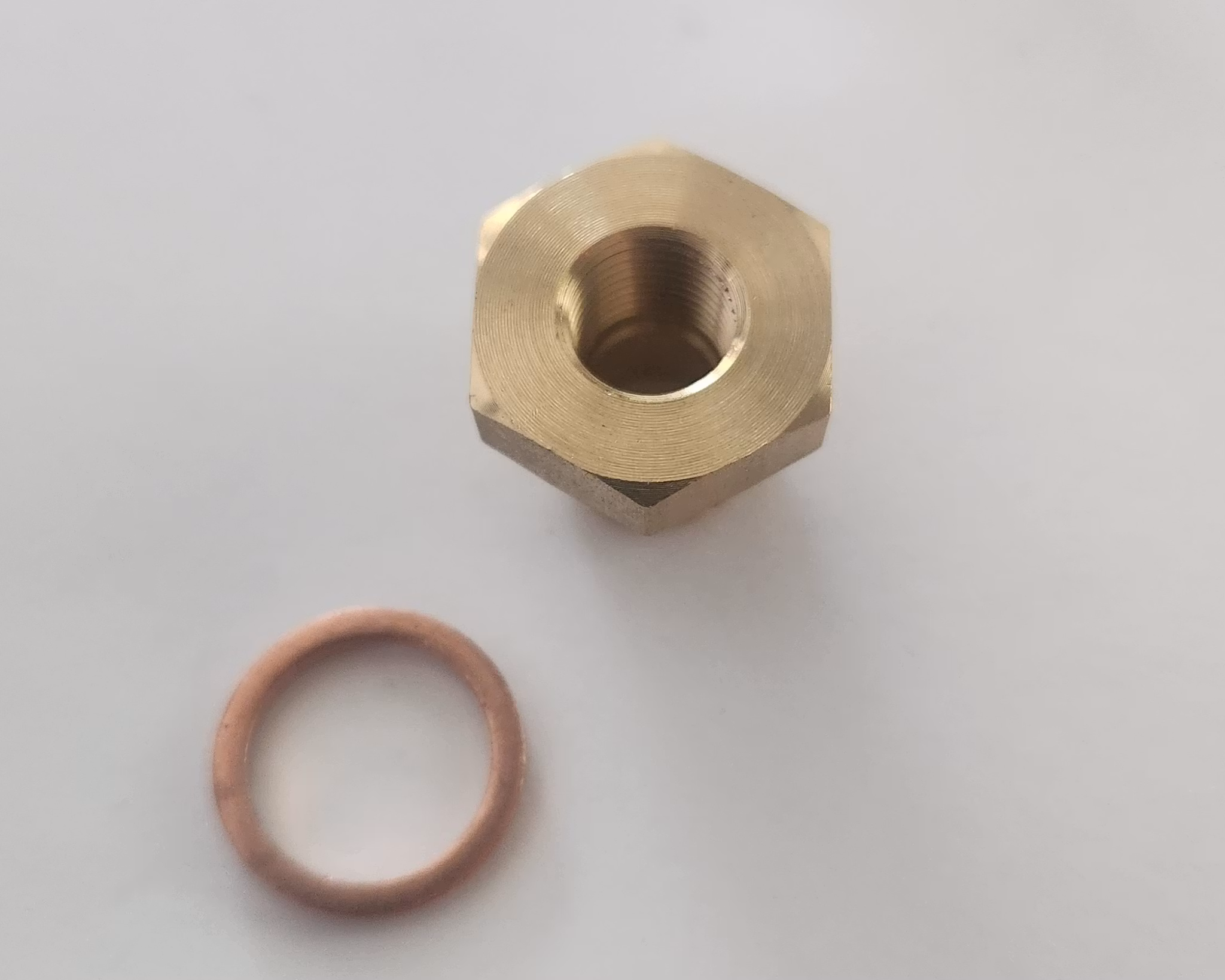 Oljetrycksadapter M14x1,5-1/8NPT