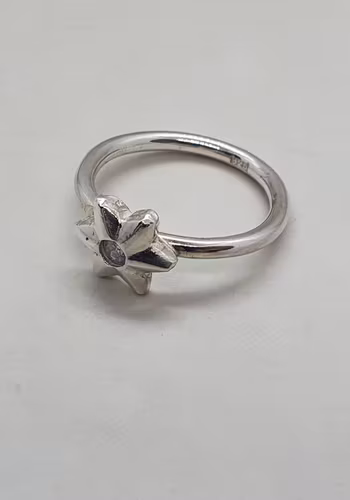 Ring Stjärna i 925 sterlingsilver