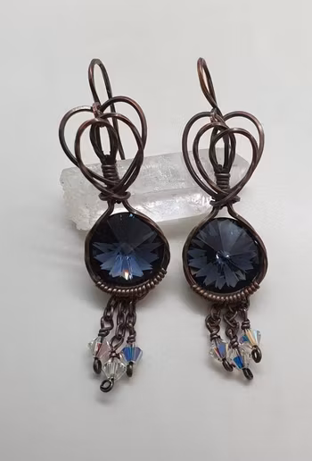 Örhängen Sweet Swirls med Graphite Swarovski kristaller
