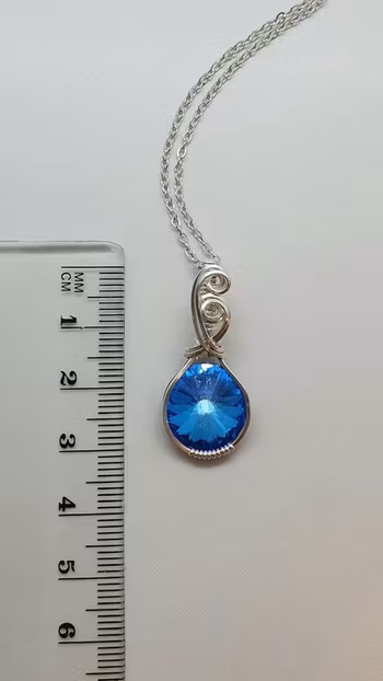 Halsband Luscious Loops i 925 sterlingsilver med Ocean DeLite Swarovski kristall