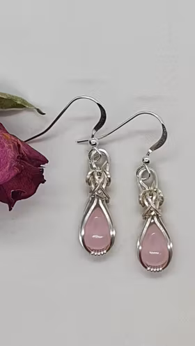 Örhängen Classic Curves i 925 sterlingsilver med rosa kalcedon