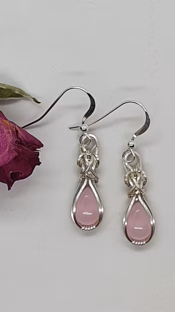Örhängen Classic Curves i 925 sterlingsilver med rosa kalcedon