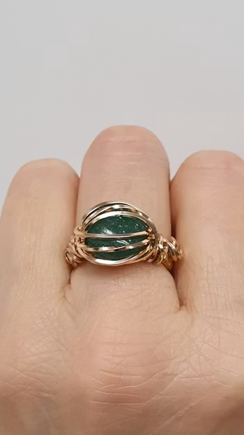 Ring i brons med grön aventurin