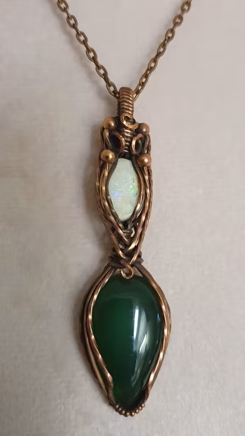 Halsband Delicious Double i koppar med grön onyx och australisk opal