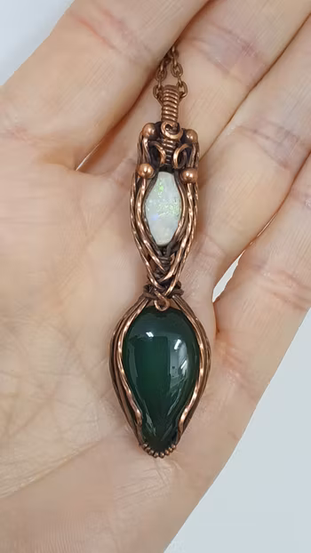 Halsband Delicious Double i koppar med grön onyx och australisk opal
