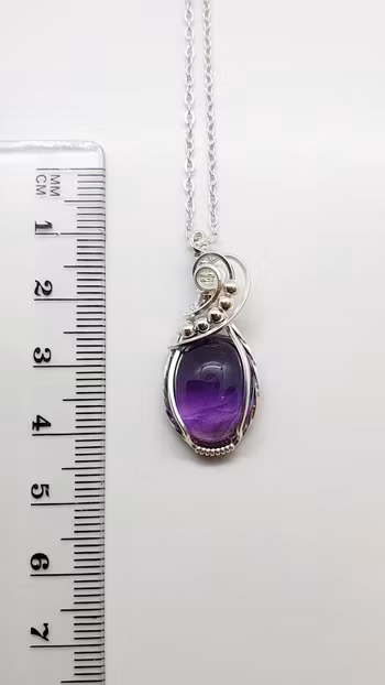 Halsband Swirly Pearls i 925 sterlingsilver med ametist