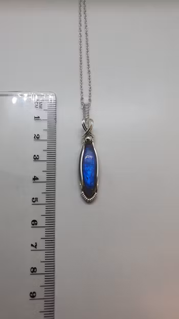 Halsband Classic Curves i 925 sterlingsilver med labradorit