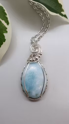 Halsband Swirly Pearls i 925 sterlingsilver med larimar