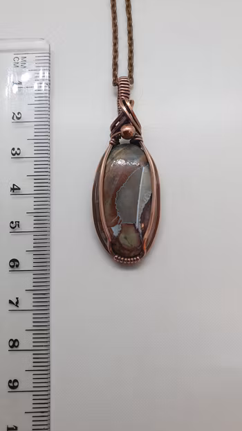 Halsband Classic Curves Pearl i koppar med brecci jaspis