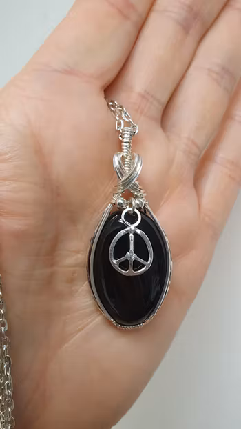 Halsband Peace i 925 sterlingsilver med svart agat