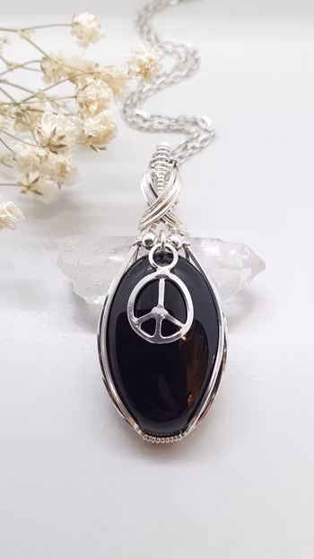 Halsband Peace i 925 sterlingsilver med svart agat