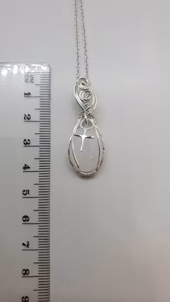 Halsband Luscious Woman i 925 sterlingsilver med vit kvarts