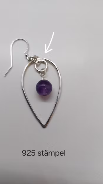 Örhängen Omvänd Droppe i 925 sterlingsilver med ametist