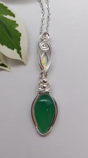 Halsband Delicious Double i 925 sterlingsilver med gröntonad agat och etiopisk opal