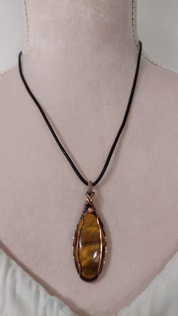 Halsband Classic Curves i koppar med tigeröga