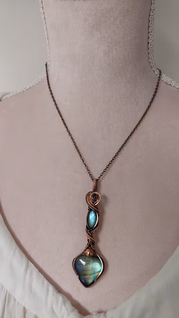 Halsband Delicious Double i koppar med labradorit