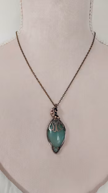 Halsband Elegant Ornament i koppar med grön aventurin