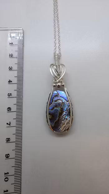 Halsband Classic Curves Pearls i 925 sterlingsilver med paua snäcka