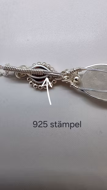 Halsband Delicious Double i 925 sterlingsilver med bergkristall och granat