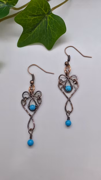 Örhängen Dazzling Dangles i koppar med turkos howlit