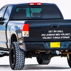 Dekal - Det är okej, jag jobbar med väldigt väldigt tunga stenar