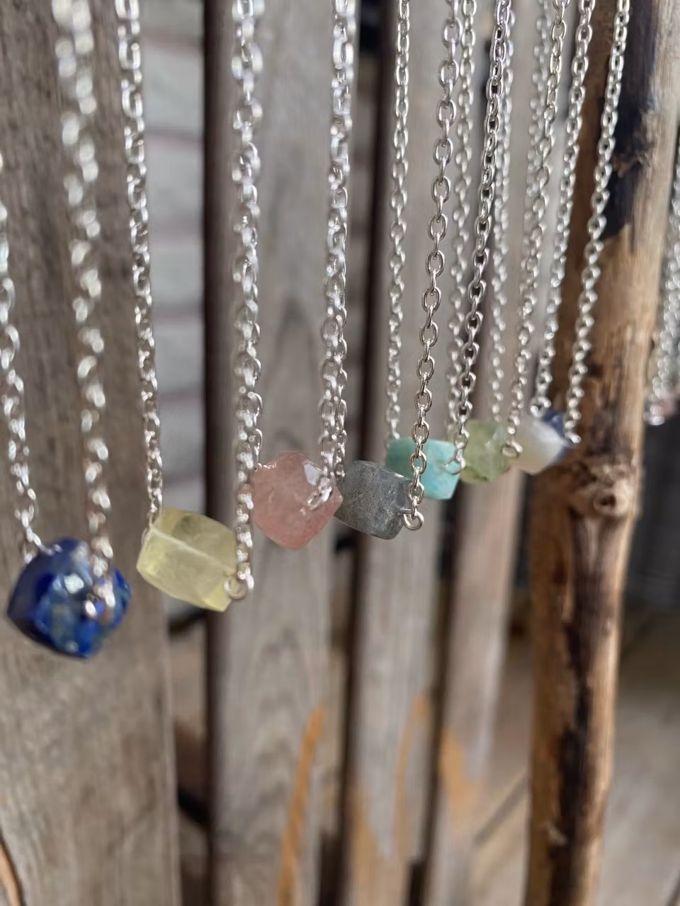 Kort halsband – Prehnit