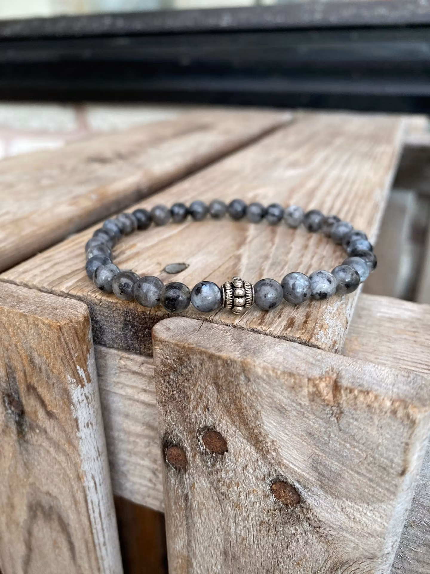 Armband – Larvikit