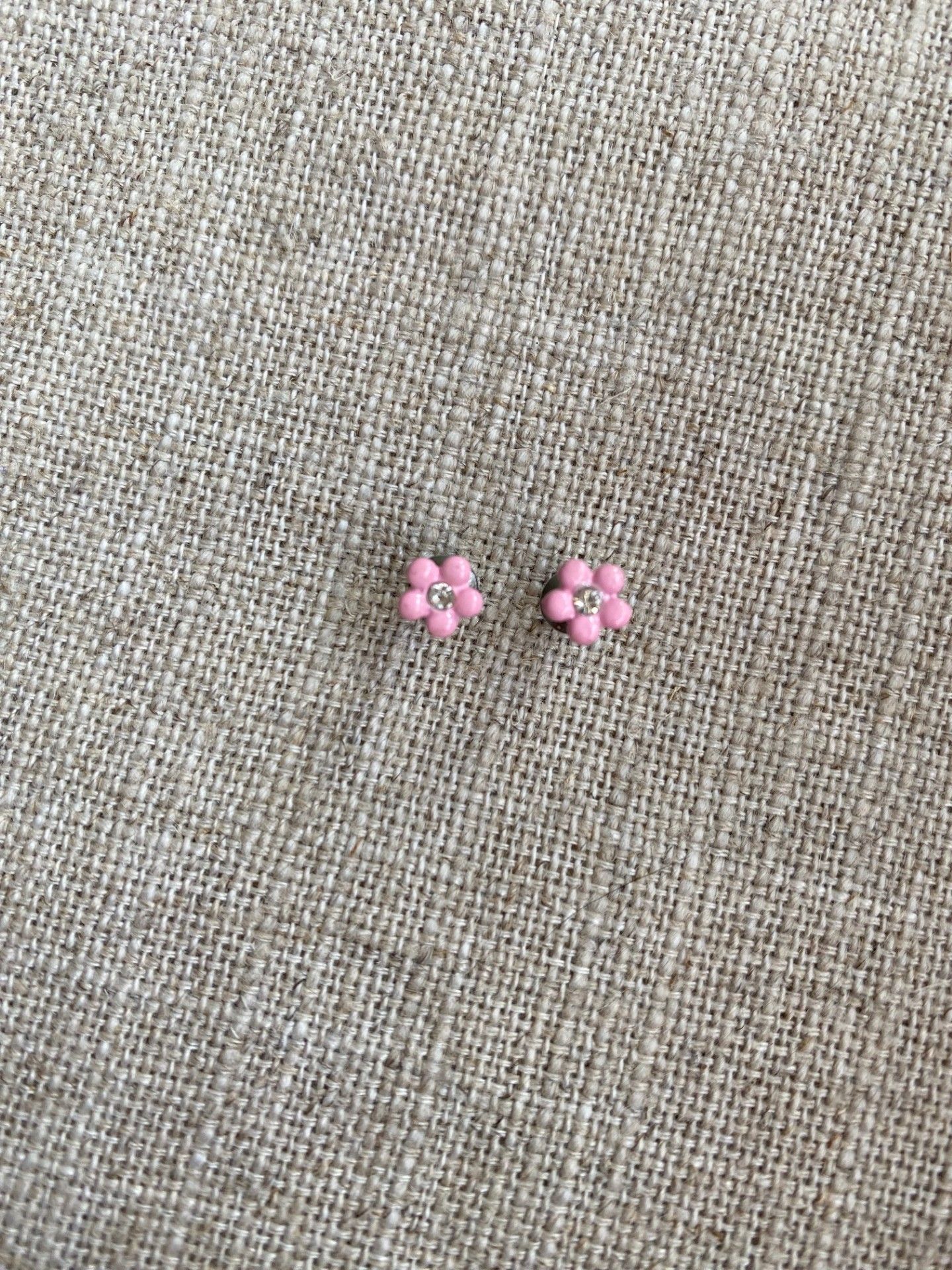 FYND – Örhängen, blommor rosa
