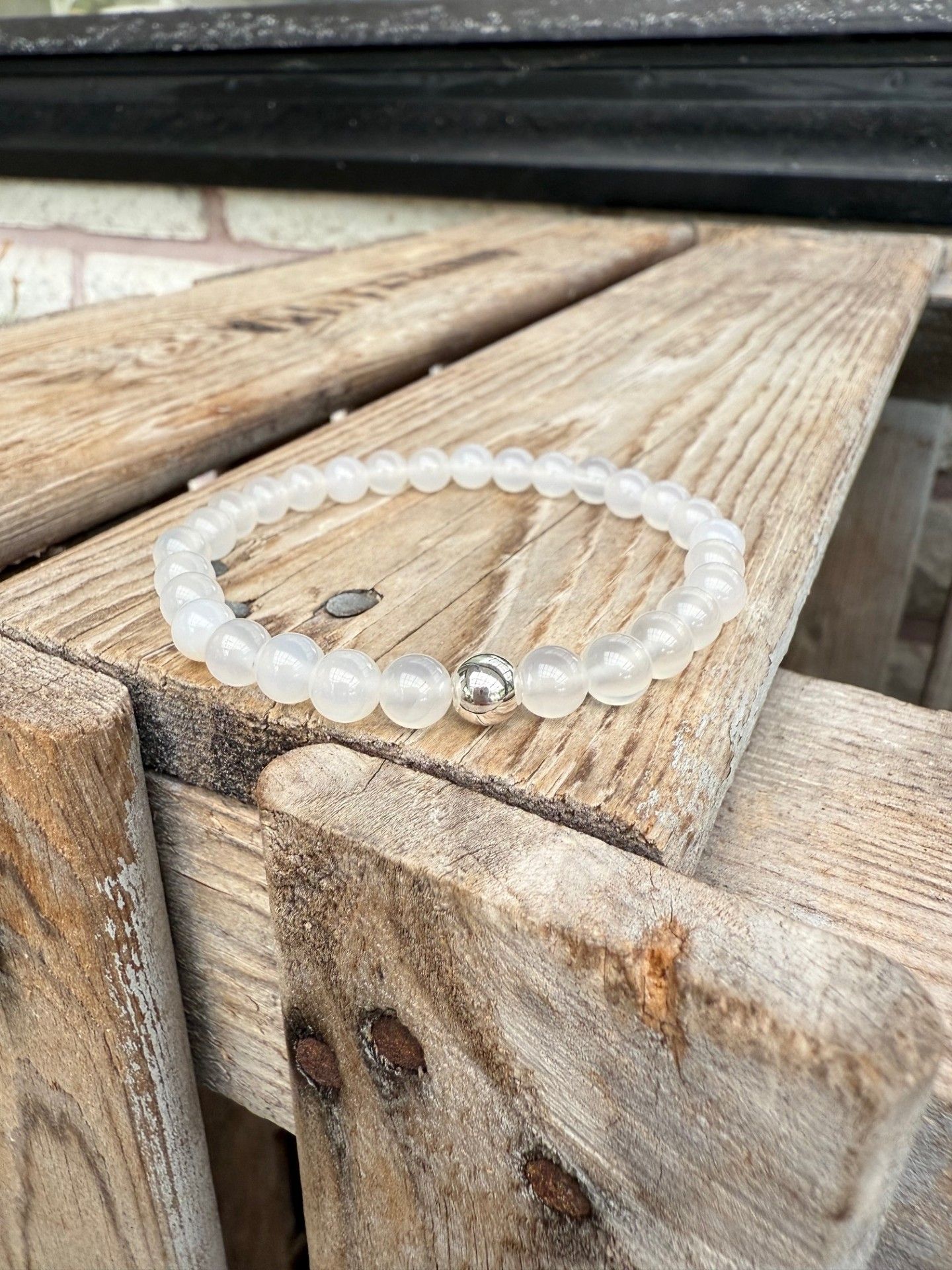 Armband – Vit agat & silverpärla