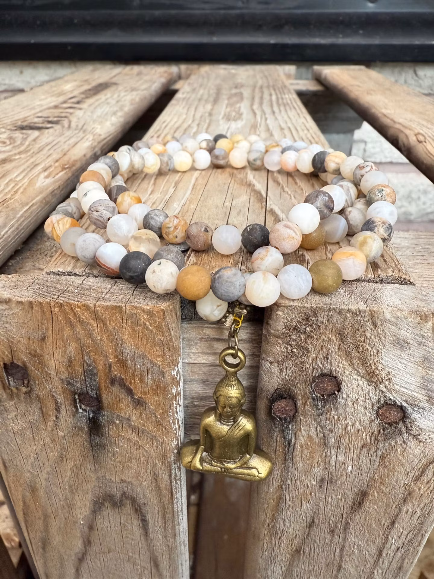 Långt halsband – Bambuagat & buddha