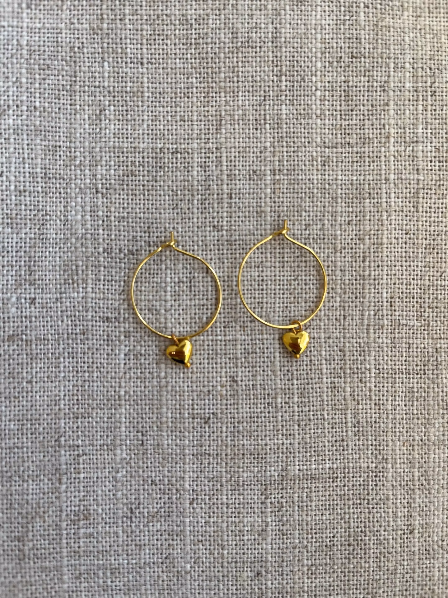 FYND – Örhängen, hjärtan