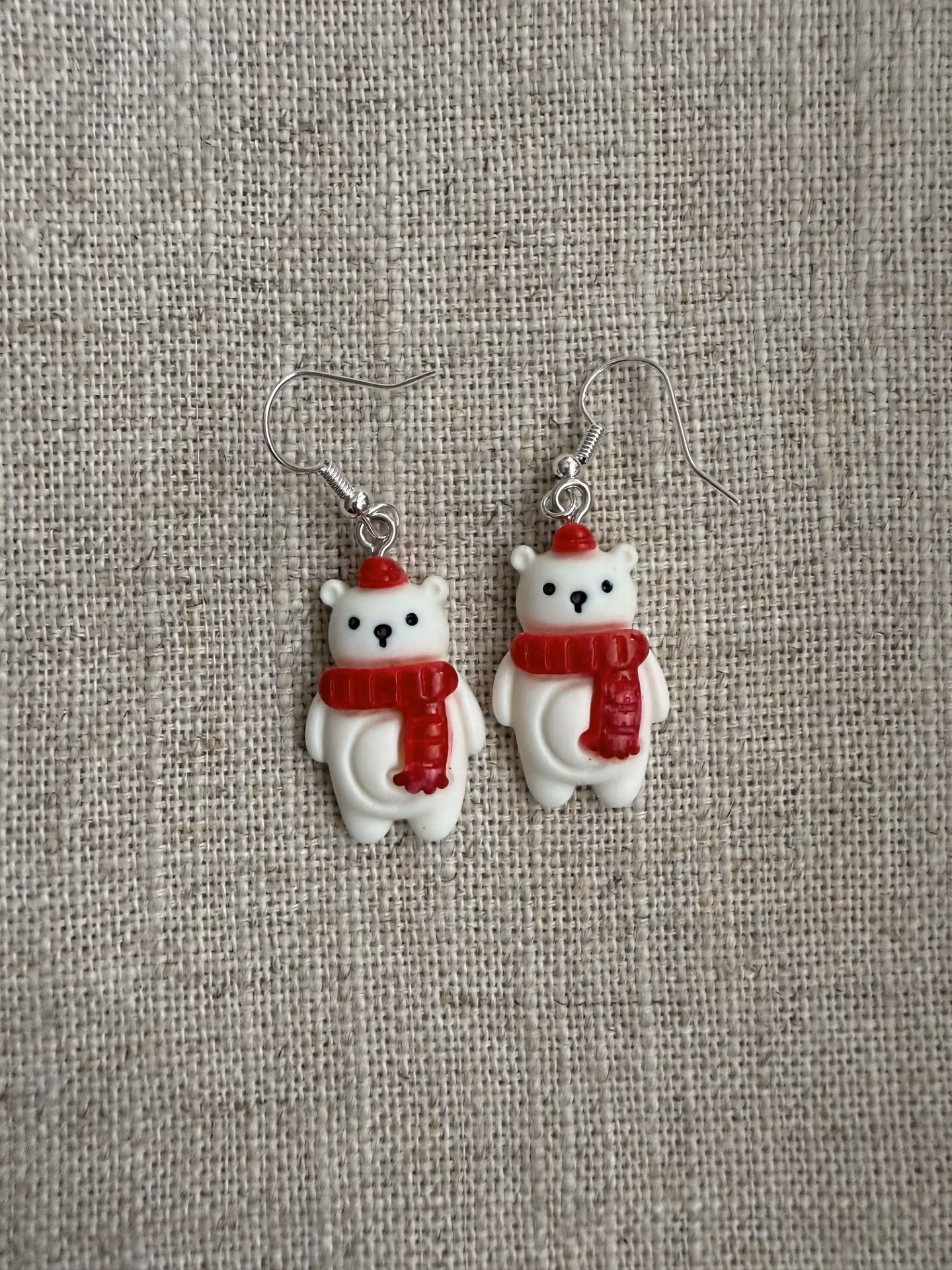 FYND – Örhängen, isbjörn