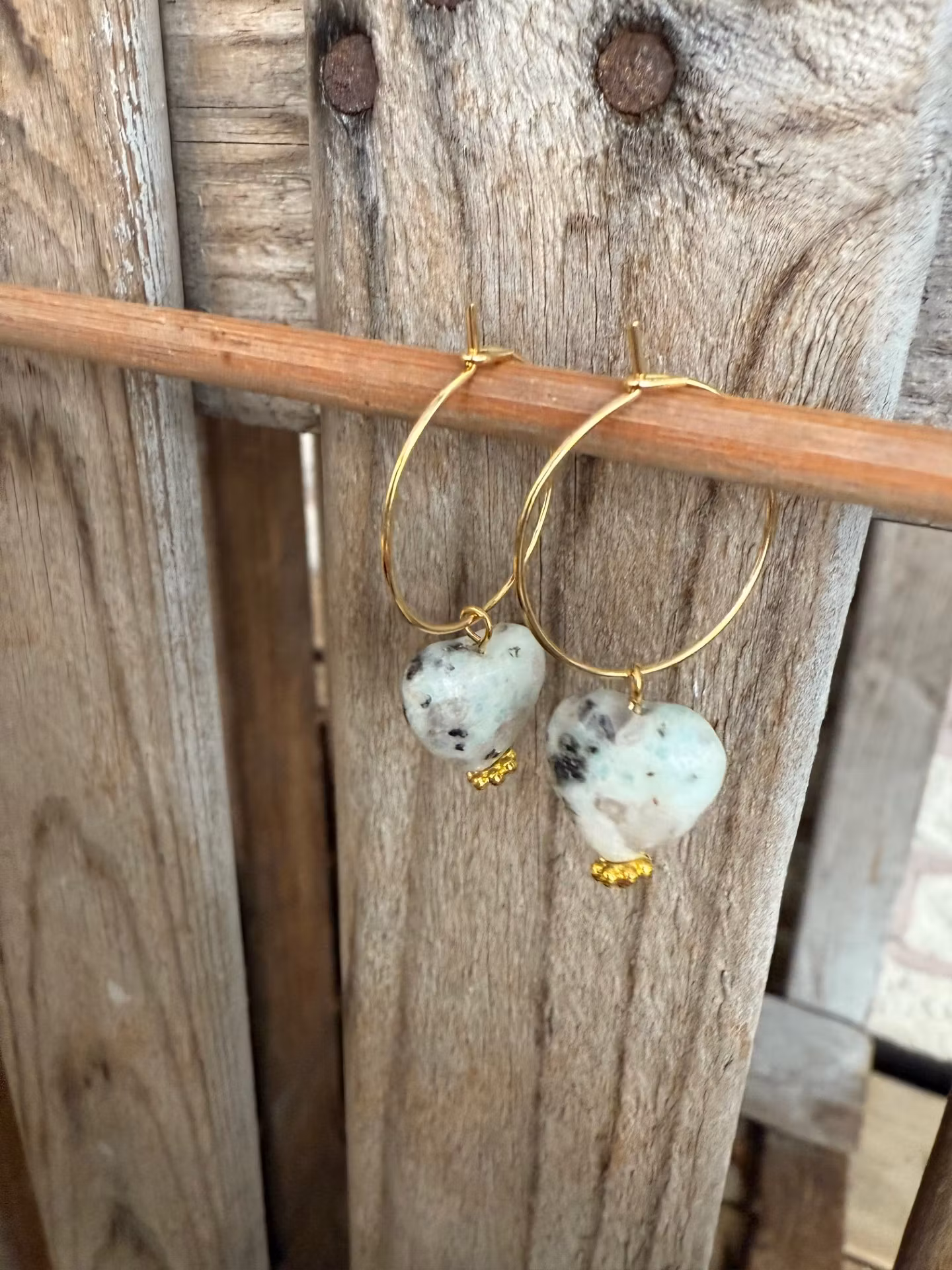 Örhängen – Kiwijaspis/sesamjaspis