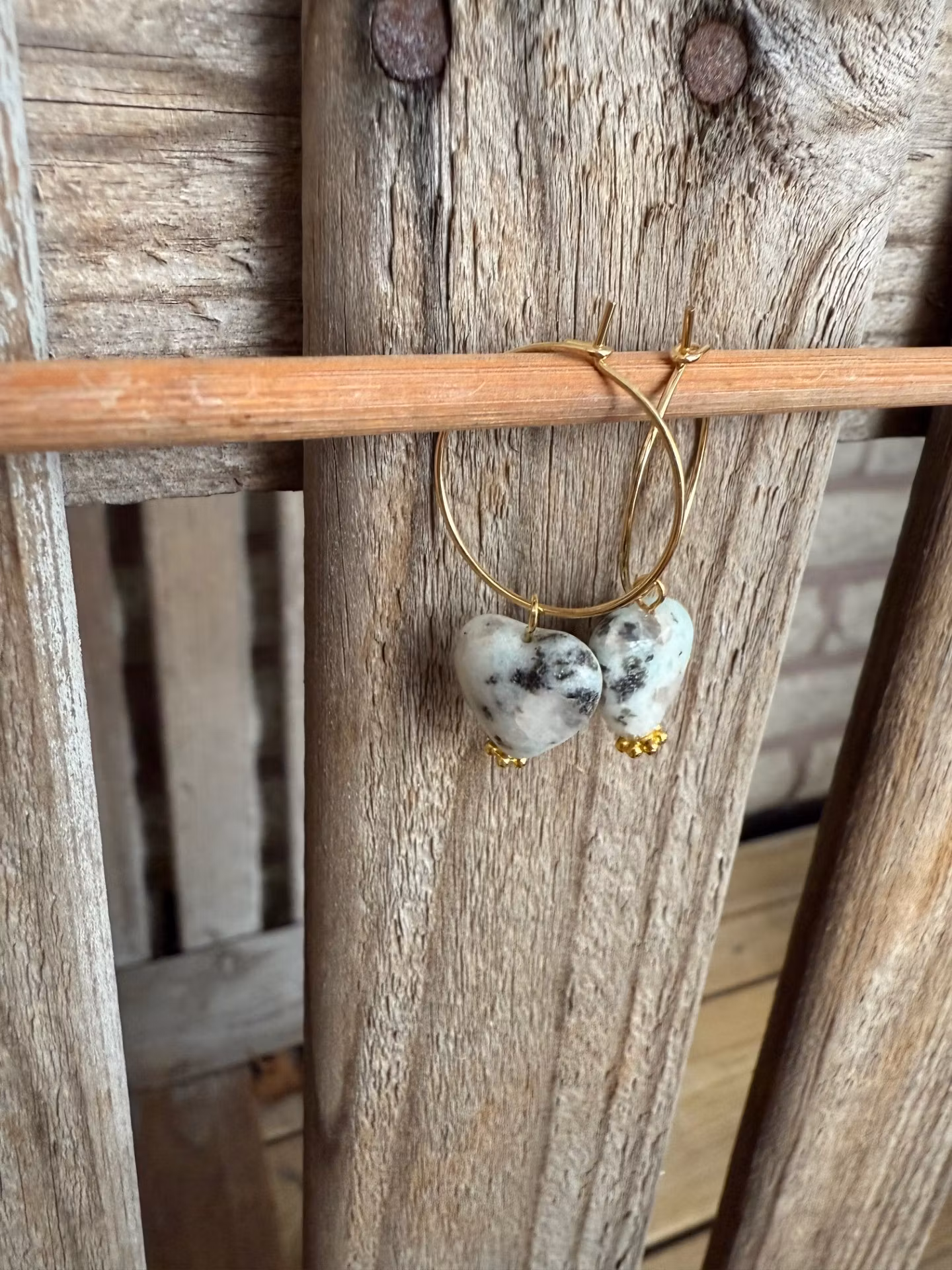 Örhängen – Kiwijaspis/sesamjaspis