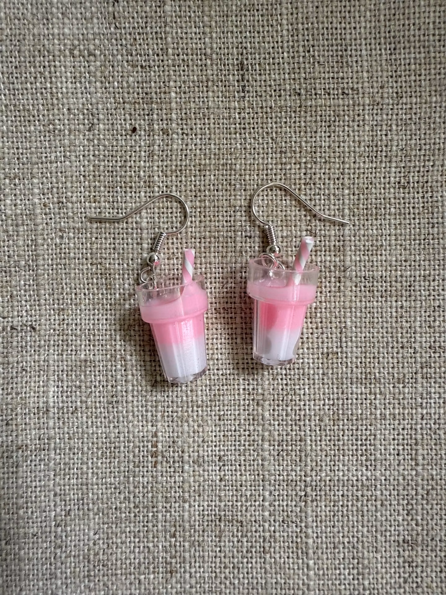 FYND – Örhängen, milkshake, rosa