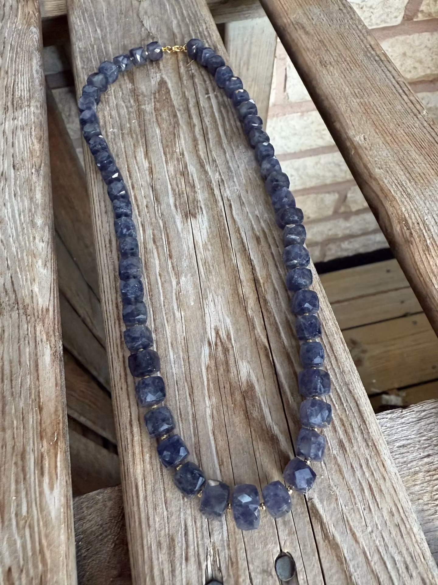 Halsband – Iolit/vattensafir