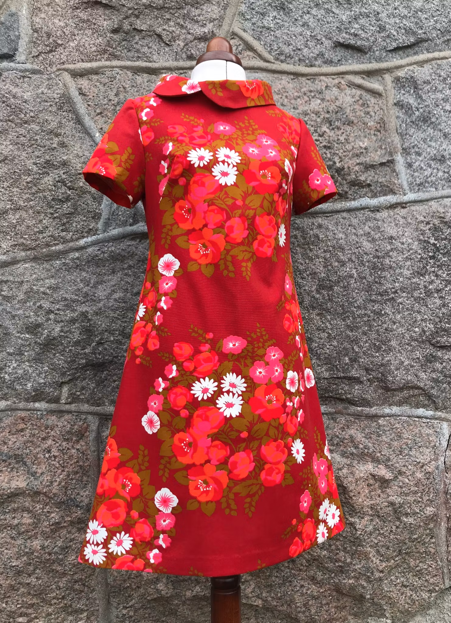 Modell Britt - den lilla röda