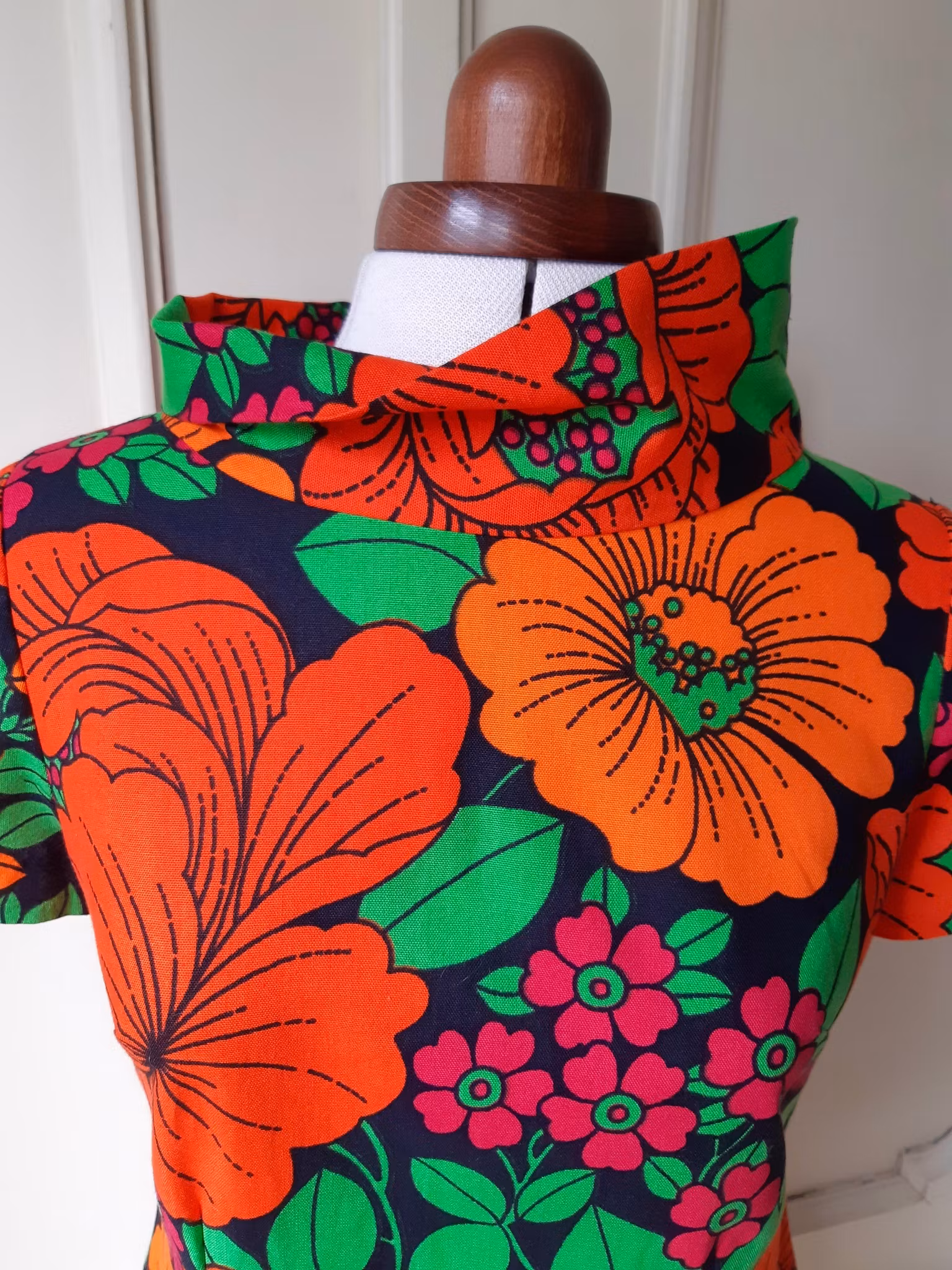 Modell Ingrid - blomstersaga