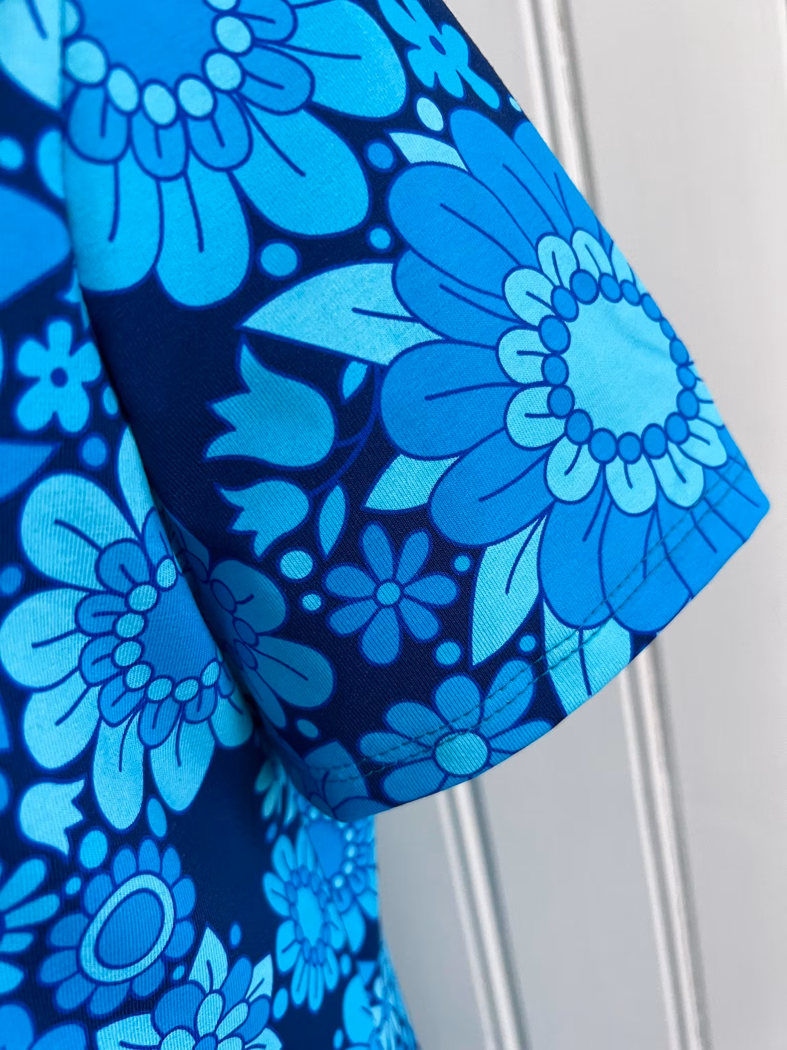 Modell Ingrid - blue Blossom