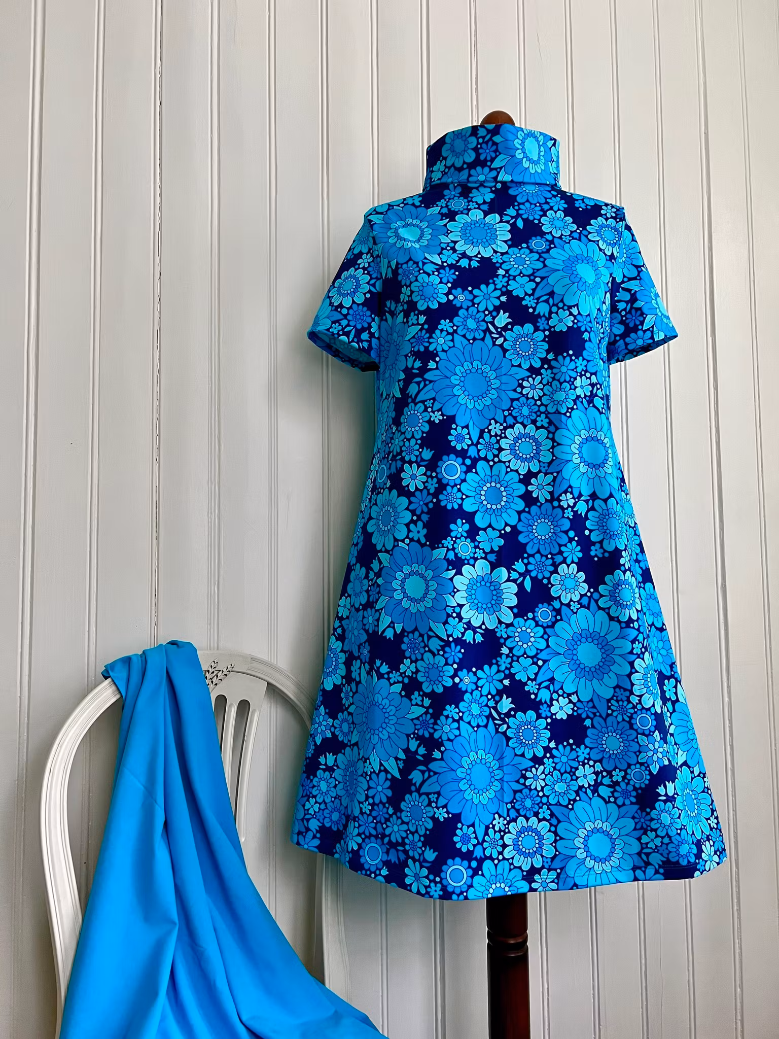 Modell Ingrid - blue Blossom
