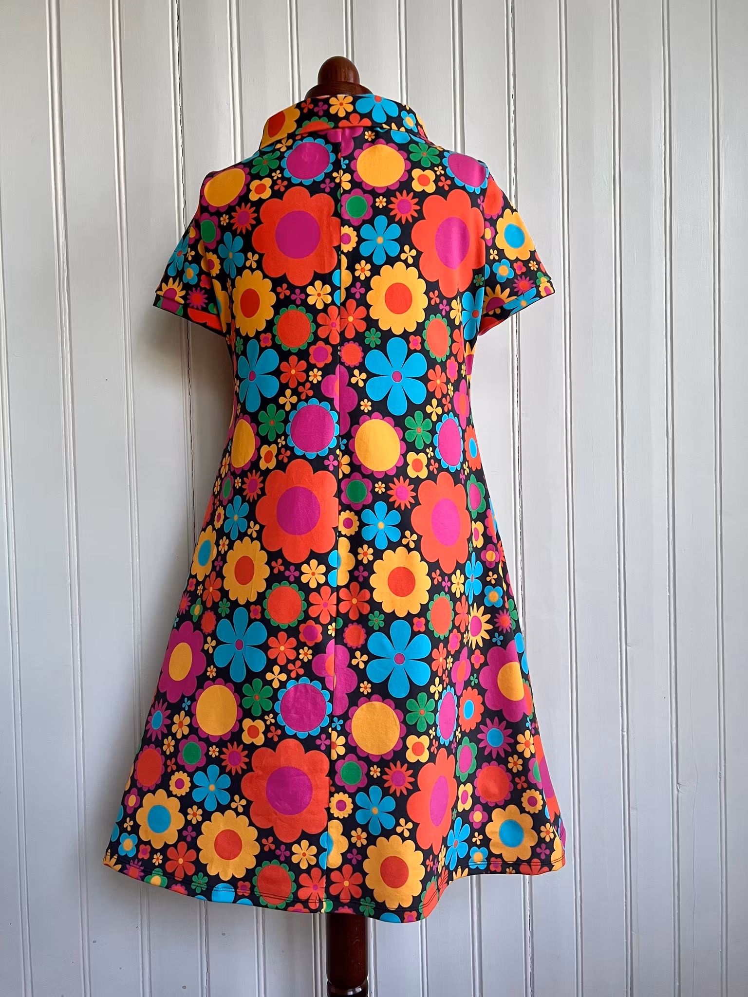 Modell Mirjam - poppblommor